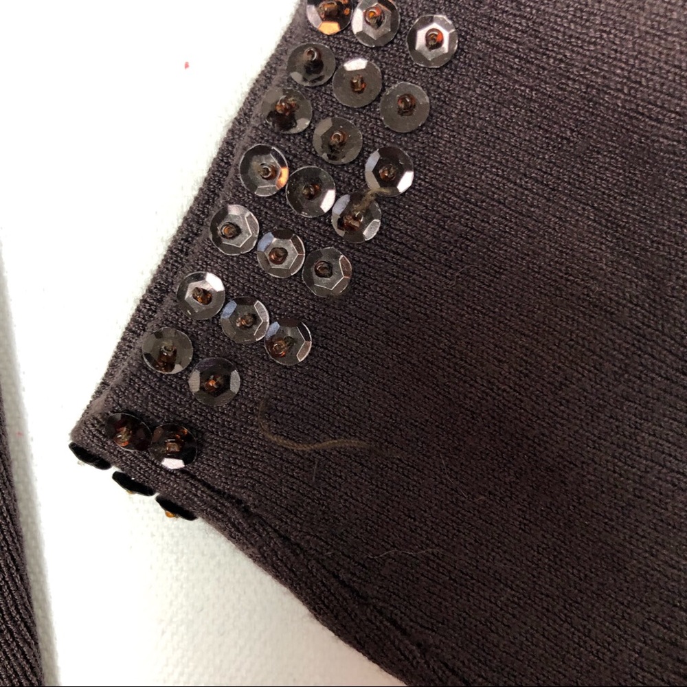 Finity Sweater - Picture 5 of 6